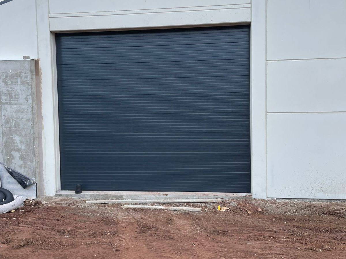 Puertas y automatismos GR - Trabajos realizados