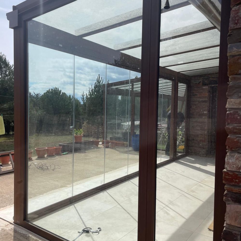 Puertas y automatismos GR - cortinas de cristal