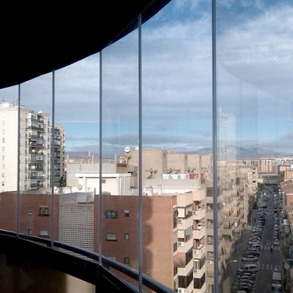 Puertas y automatismos GR - cortinas de cristal