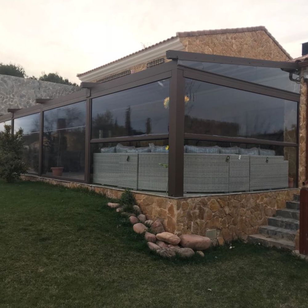 Puertas y automatismos GR - cortinas de cristal