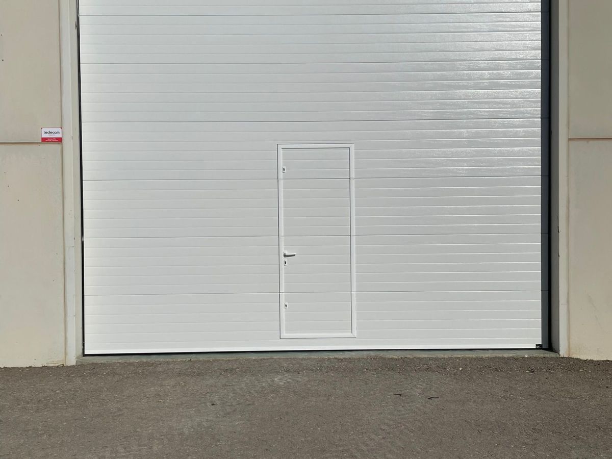 Puertas y automatismos GR - Trabajos realizados