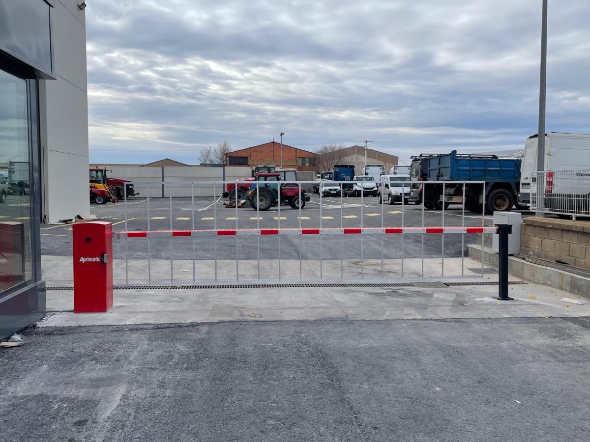 Puertas y automatismos GR - Trabajos realizados