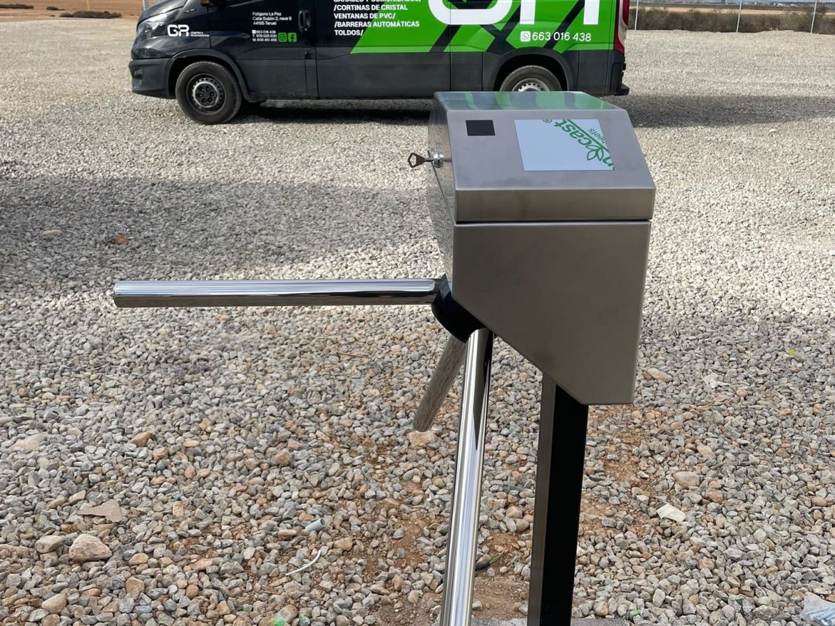 Puertas y automatismos GR - Trabajos realizados